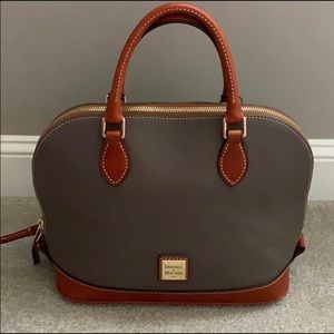 Dooney&Bourke Zip ZIP Satchel - PERFECT